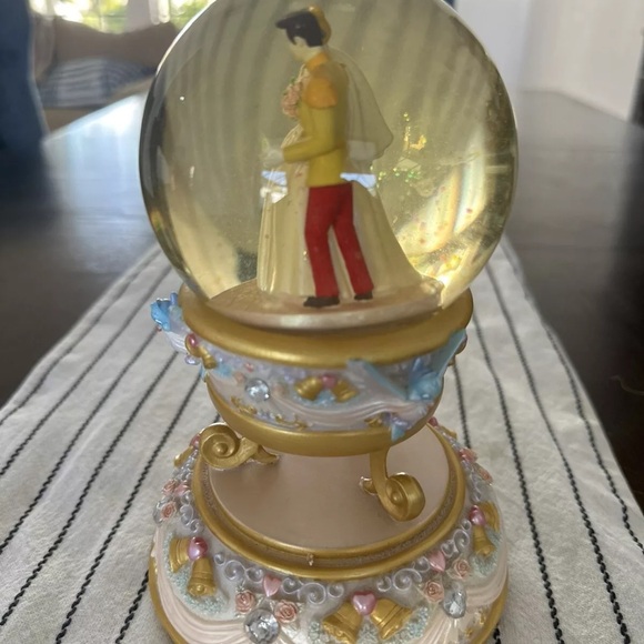 VTG Disney Cinderella Prince Charming Musical Snow Globe So This Is Love - Picture 3 of 6